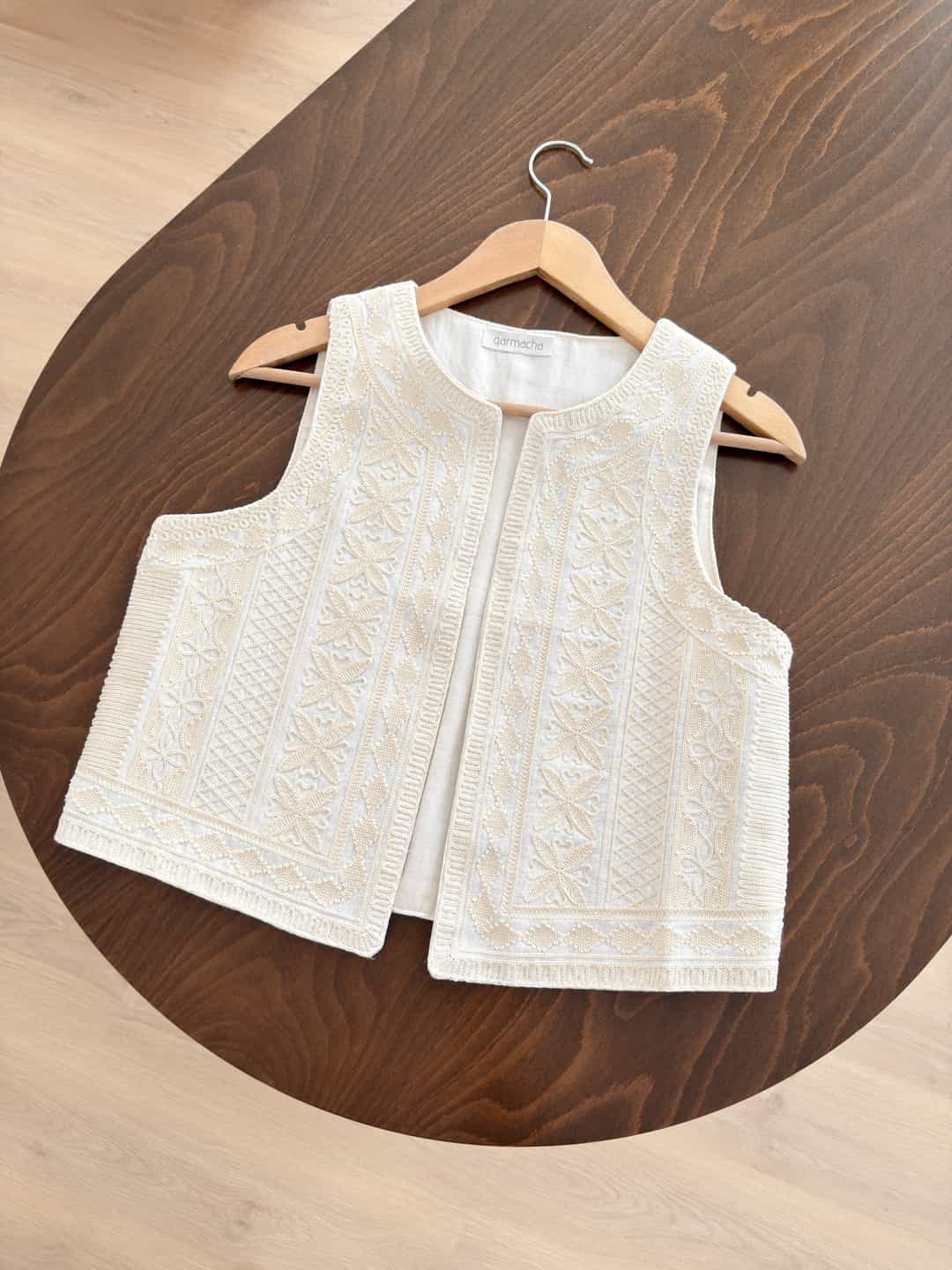 Nakış Detaylı Crop Yelek