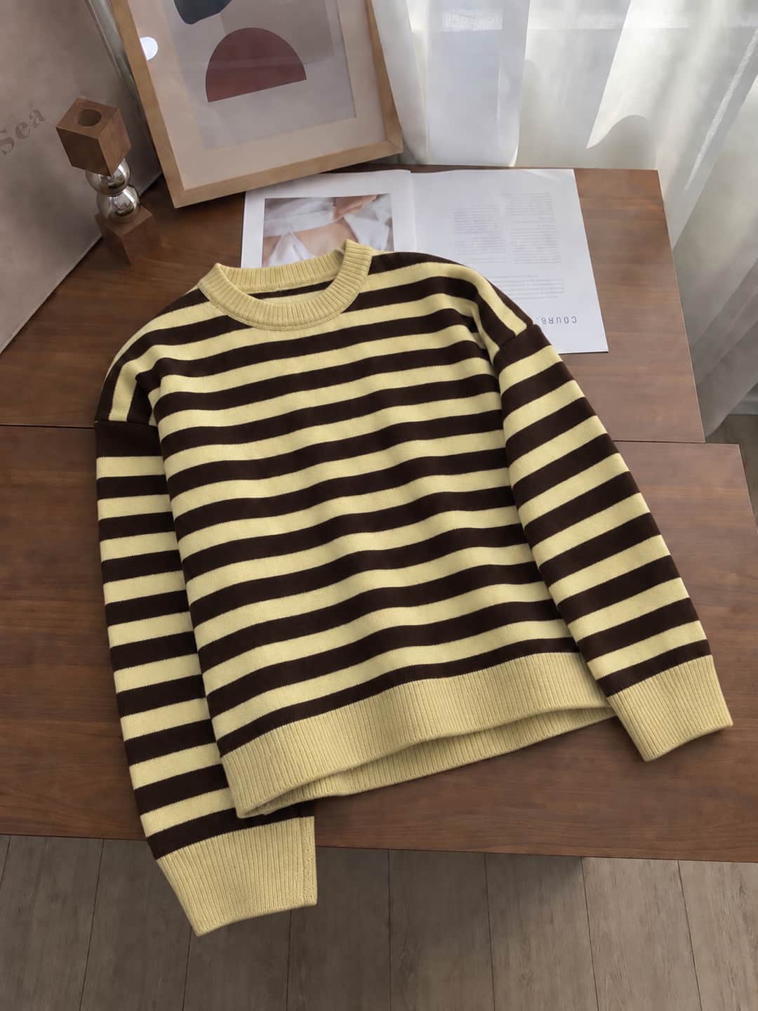 Bisiklet Yaka Çizgili Crop Kazak